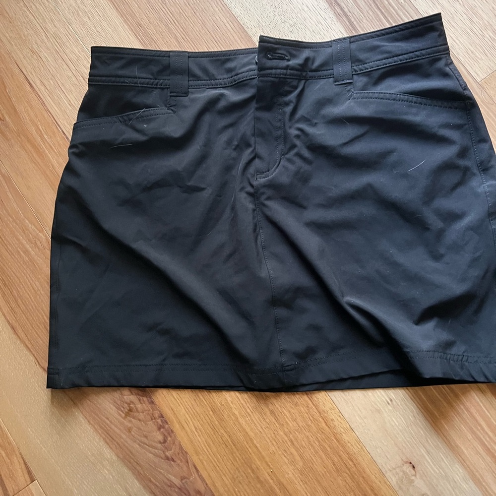 Eddie Bauer skort